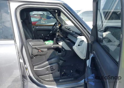 2021 Land Rover Defender 110 X-Dynamic Se z USA, uszkodzony, nr VIN SALE2ERU7M2037696